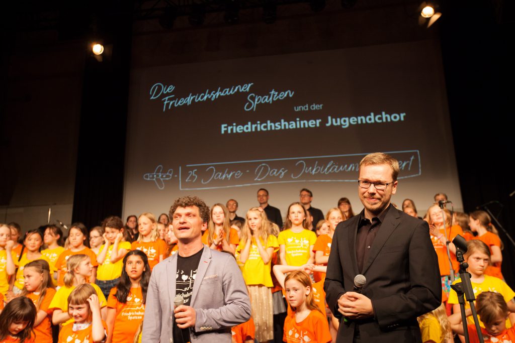 Andreas Schmidt-Hartmann mit Arne Mehl (Chorleiter vom Friedrichshainer Jugendchor)